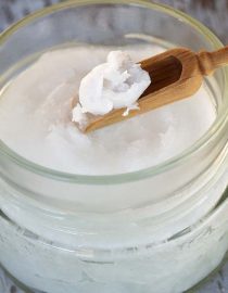 Should Diabetics Add Coconut Oil to Their Diet? Should Diabetics Add Coconut Oil to Their Diet?